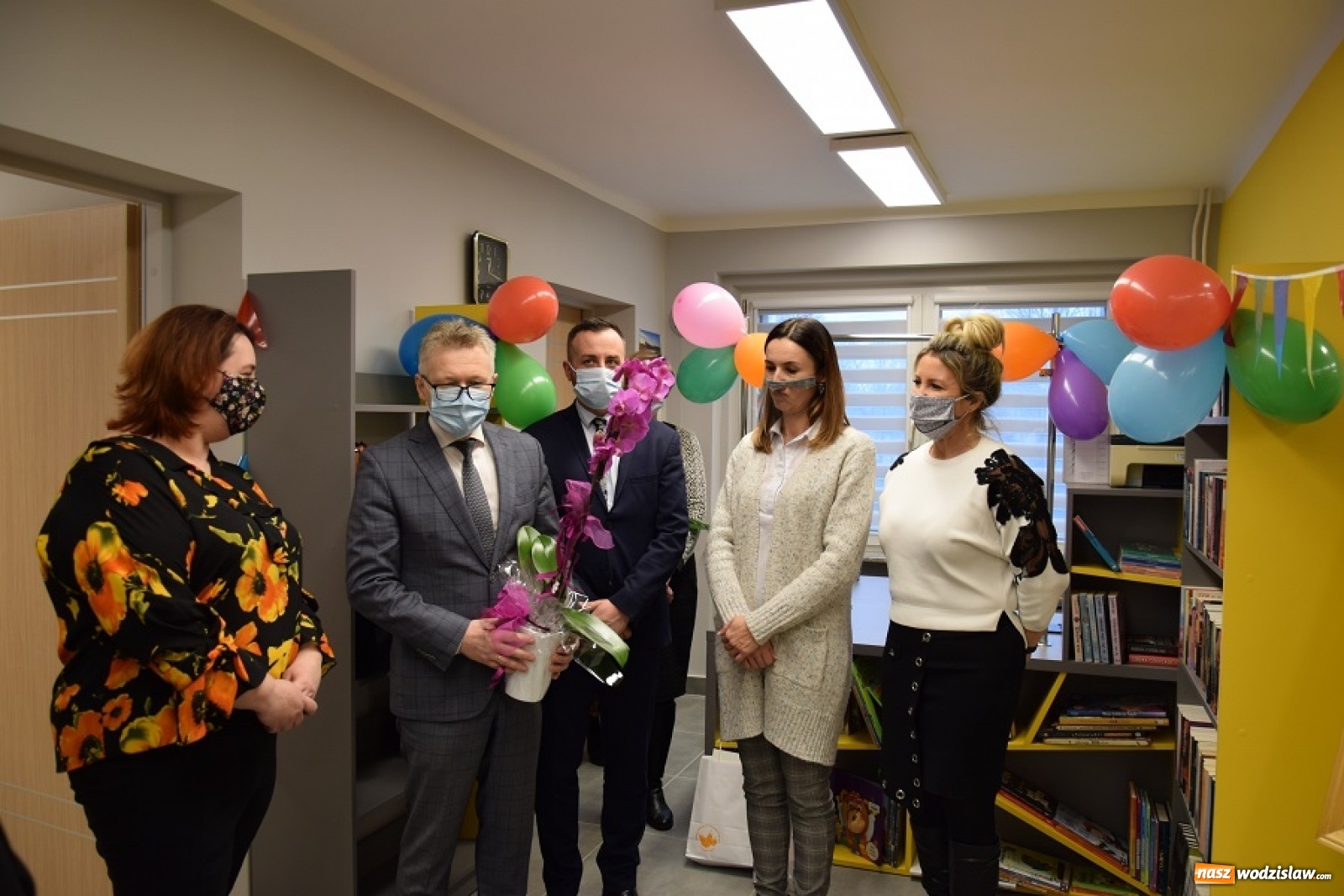 Zdjęcie w galerii na portalu naszwodzislaw.com: Biblioteczna filia w Połomi otwarta po generalnym remoncie wiadomości z regionu