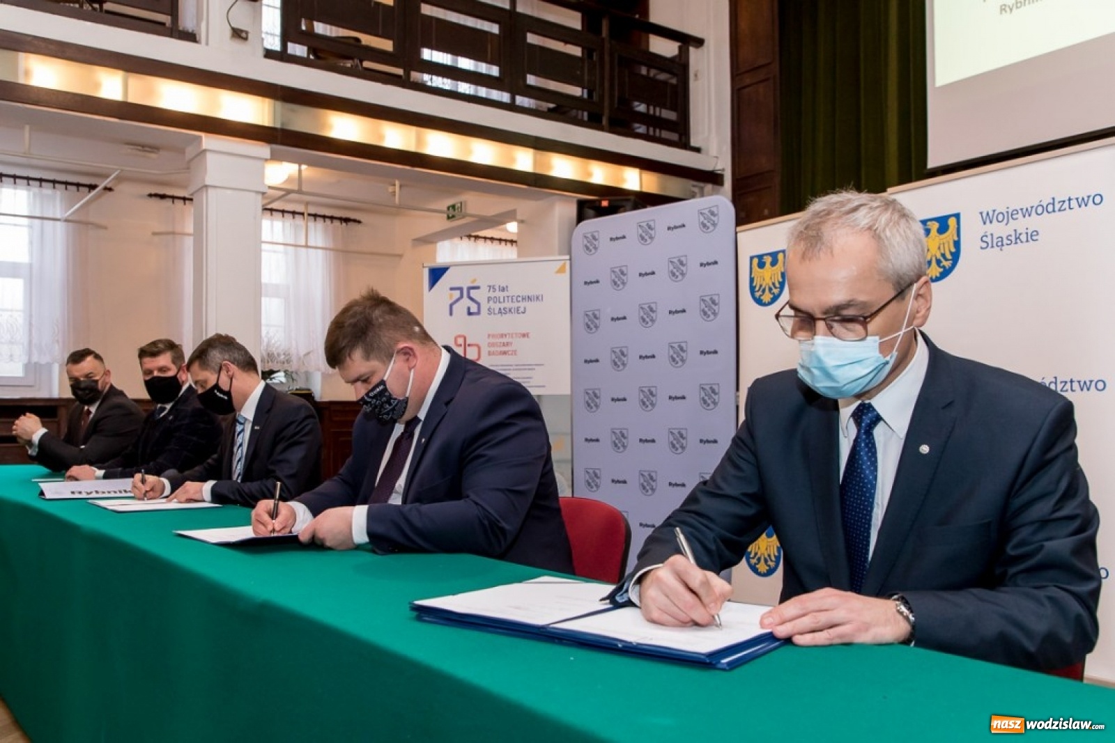 Zdjęcie w galerii na portalu naszwodzislaw.com: Śląskie stawia na innowacje. Centrum Projektowe Fraunhofera w Rybniku wiadomości z regionu