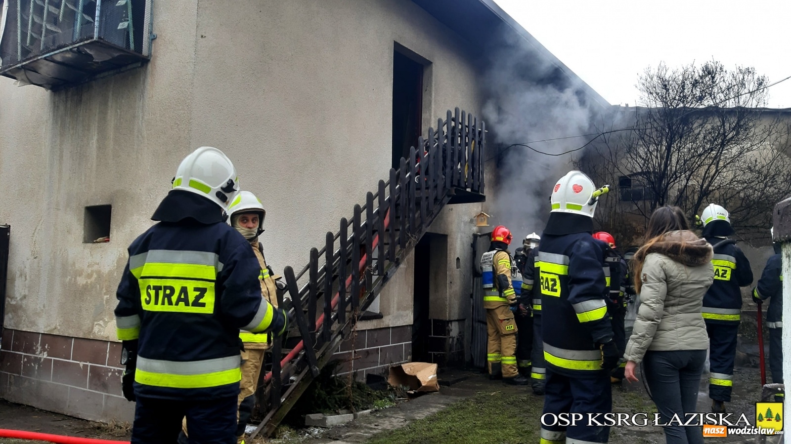 Zdjęcie w galerii na portalu naszwodzislaw.com: Pożar garażu w Godowie. Spłonęły gołębie pocztowe [FOTO] wiadomości z regionu