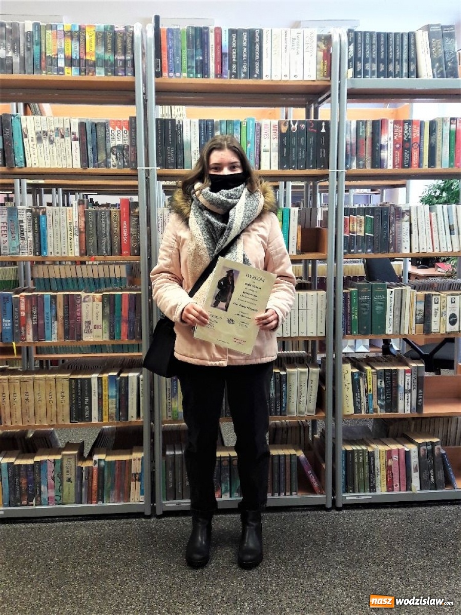 Zdjęcie w galerii na portalu naszwodzislaw.com: Uczennice wodzisławskiego Ekonomika z sukcesem w konkursie filmowym wiadomości z regionu