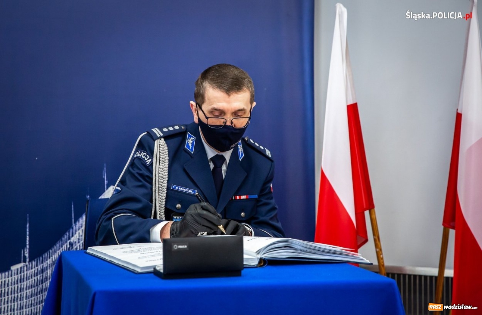 Zdjęcie w galerii na portalu naszwodzislaw.com: Śląska policja ma od dziś nowego komendanta wiadomości z regionu