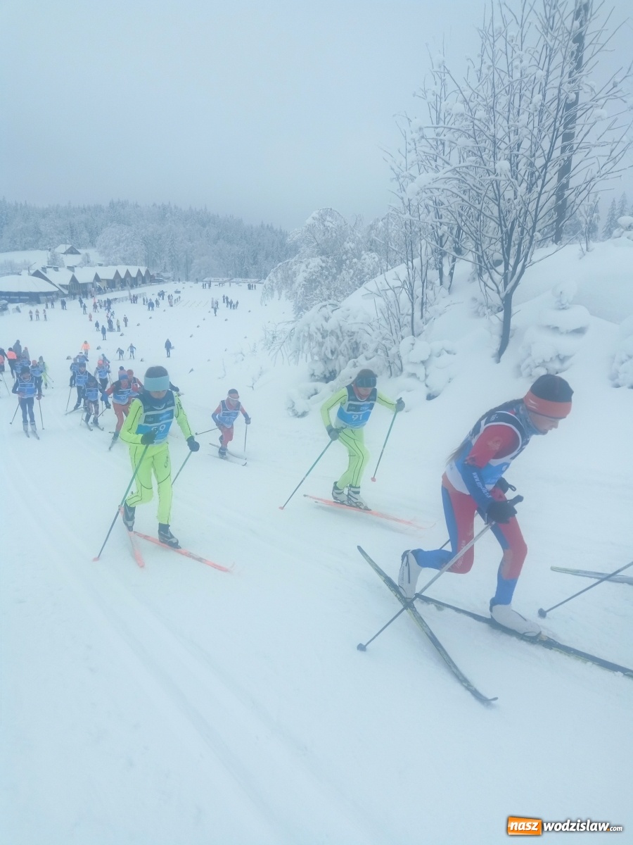 Zdjęcie w galerii na portalu naszwodzislaw.com: Oliwia Witek złotą medalistką ligi biegów narciarskich wiadomości z regionu