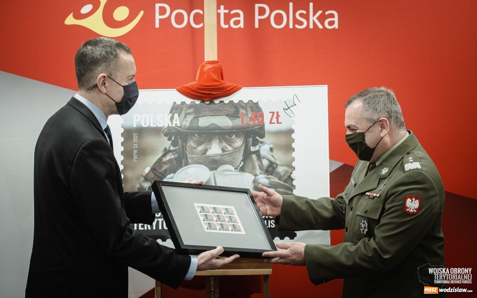 Zdjęcie w galerii na portalu naszwodzislaw.com: Mały znaczek, wielka sprawa wiadomości z regionu