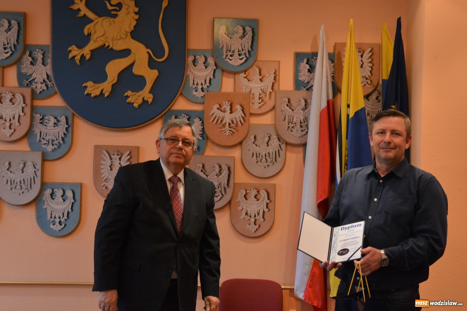 Zdjęcie w galerii na portalu naszwodzislaw.com: Rozstrzygnięto konkurs na najładniejsza dekorację świąteczno–noworoczną wiadomości z regionu