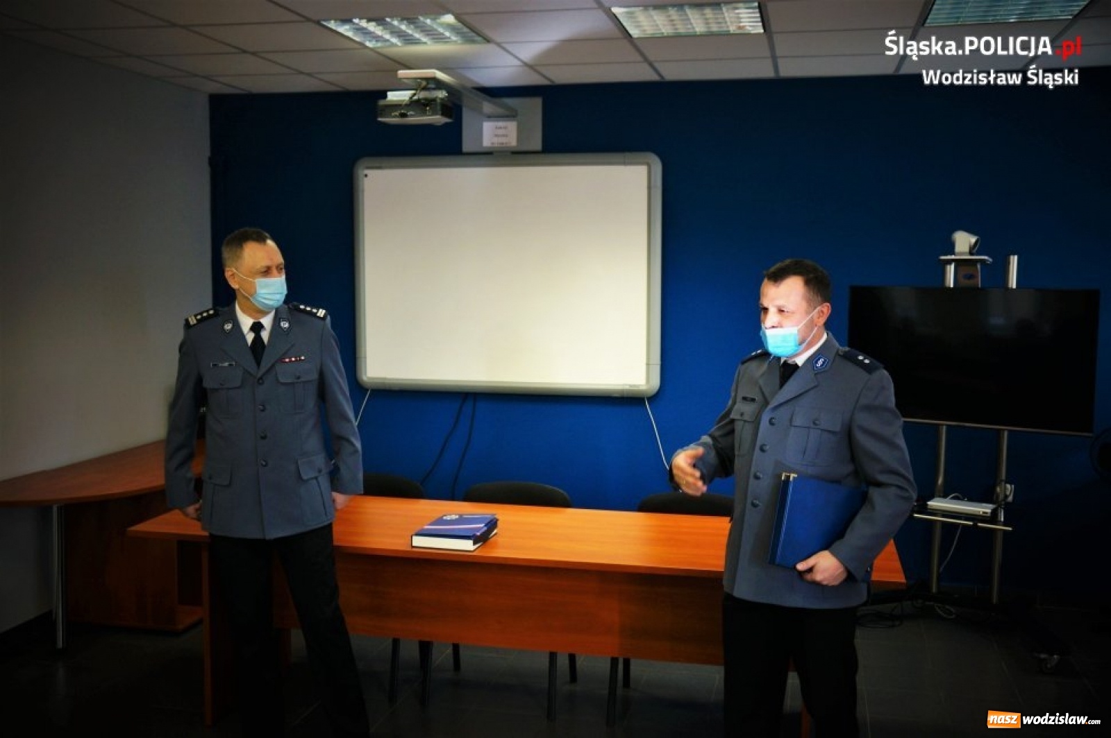 Zdjęcie w galerii na portalu naszwodzislaw.com: Wodzisławski komendant przeszedł na emeryturę wiadomości z regionu