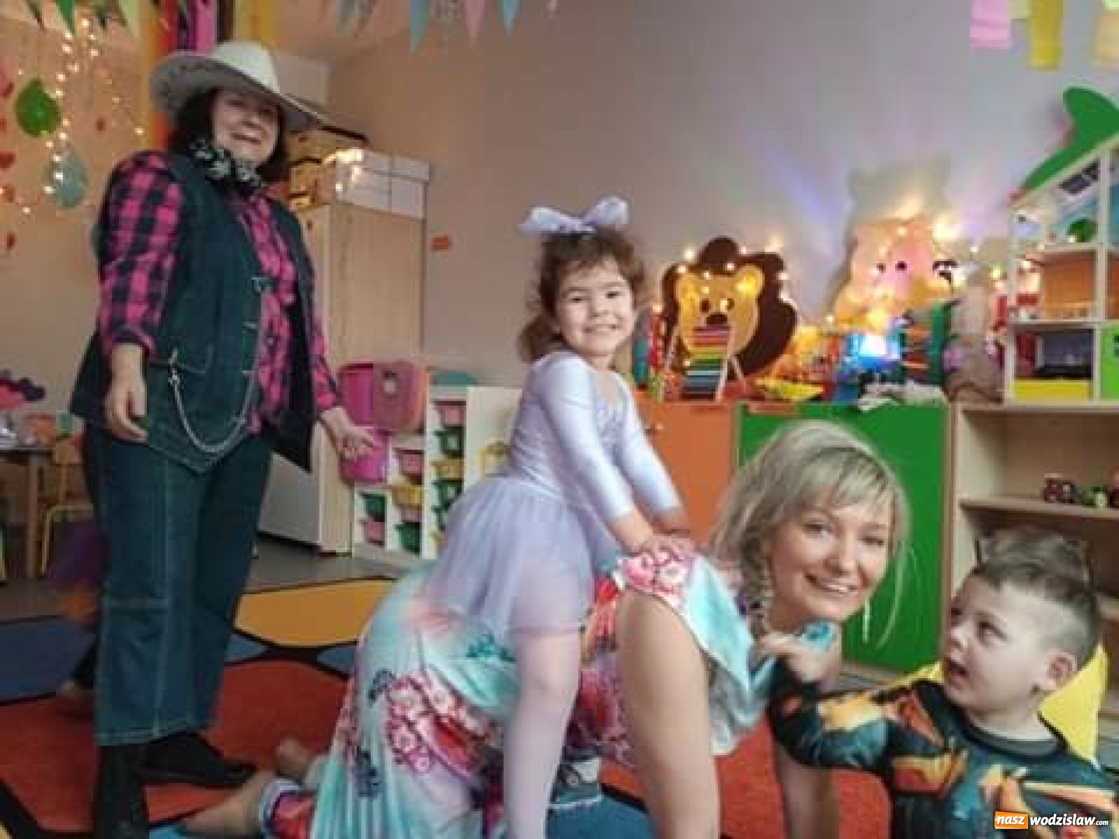 Zdjęcie w galerii na portalu naszwodzislaw.com: Wodzisławski Bursztynek tętni życiem wiadomości z regionu