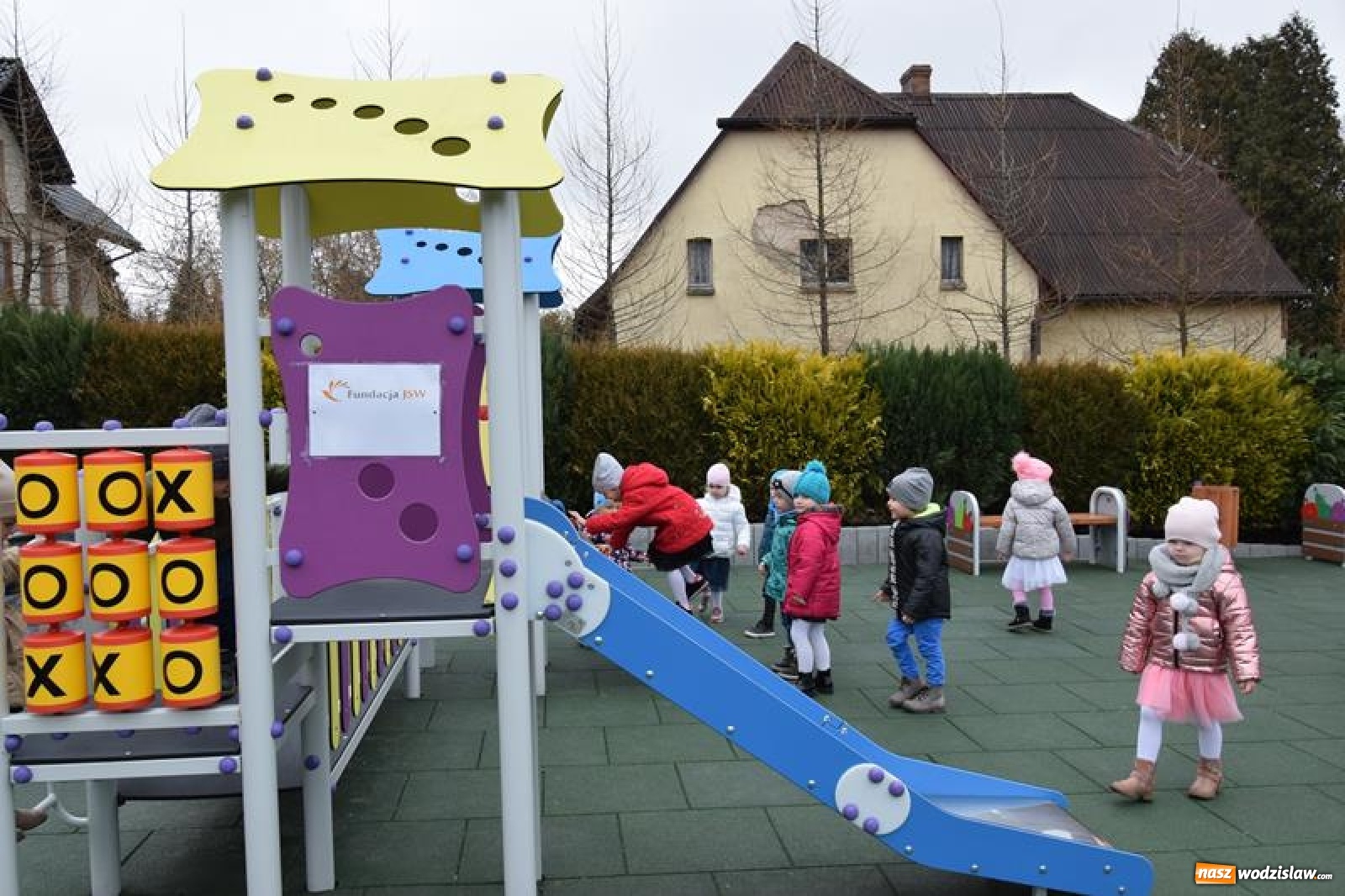 Zdjęcie w galerii na portalu naszwodzislaw.com: Przy podstawówce w Gogołowej otwarto drugi oddział przedszkolny wiadomości z regionu