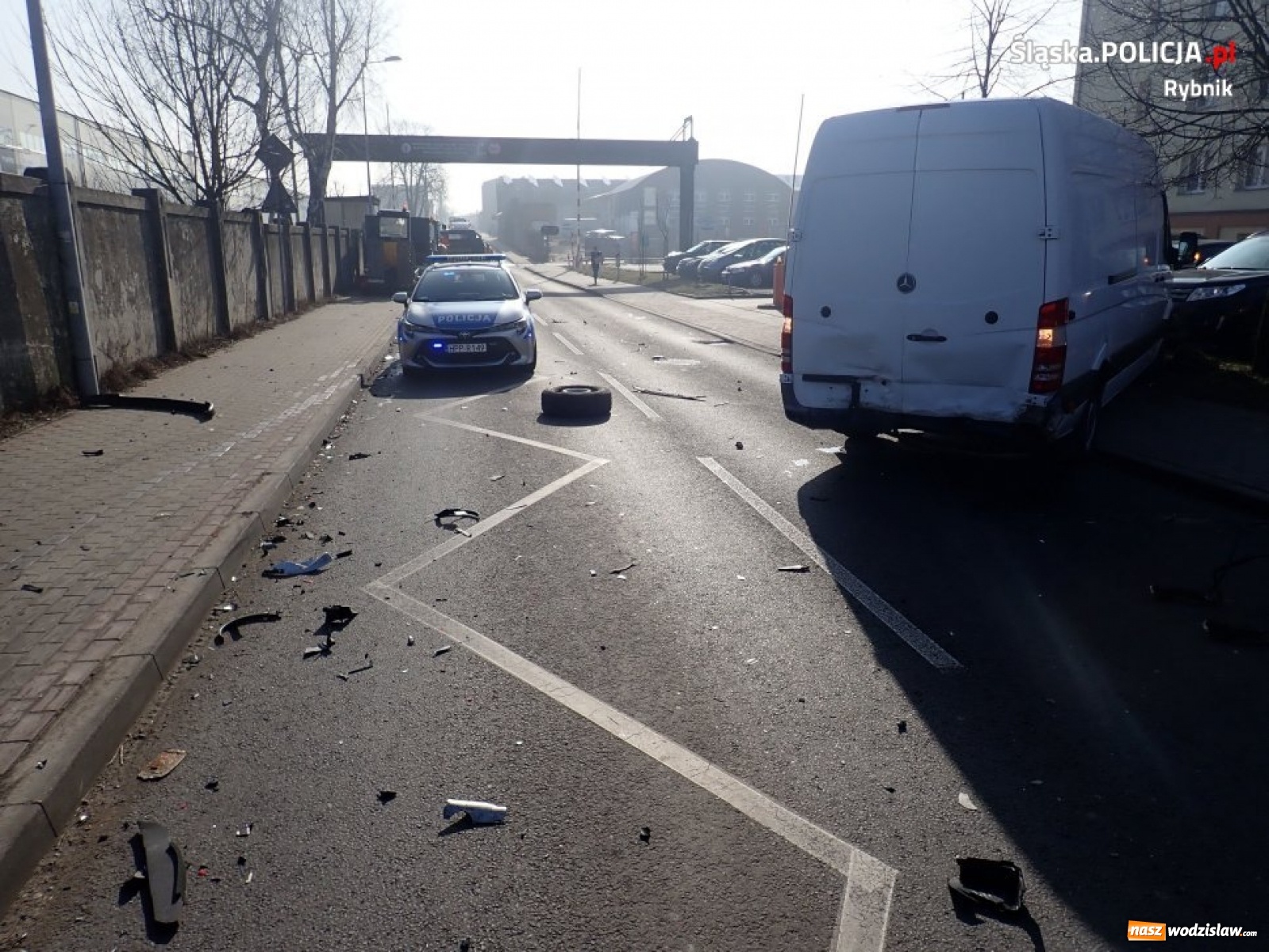 Zdjęcie w galerii na portalu naszwodzislaw.com: Policyjny pościg ulicami Rybnika wiadomości z regionu
