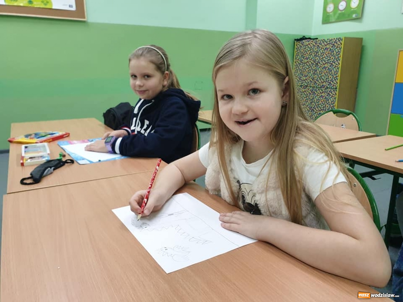 Zdjęcie w galerii na portalu naszwodzislaw.com: Dzień Dinozaura w wodzisławskiej SP28 wiadomości z regionu