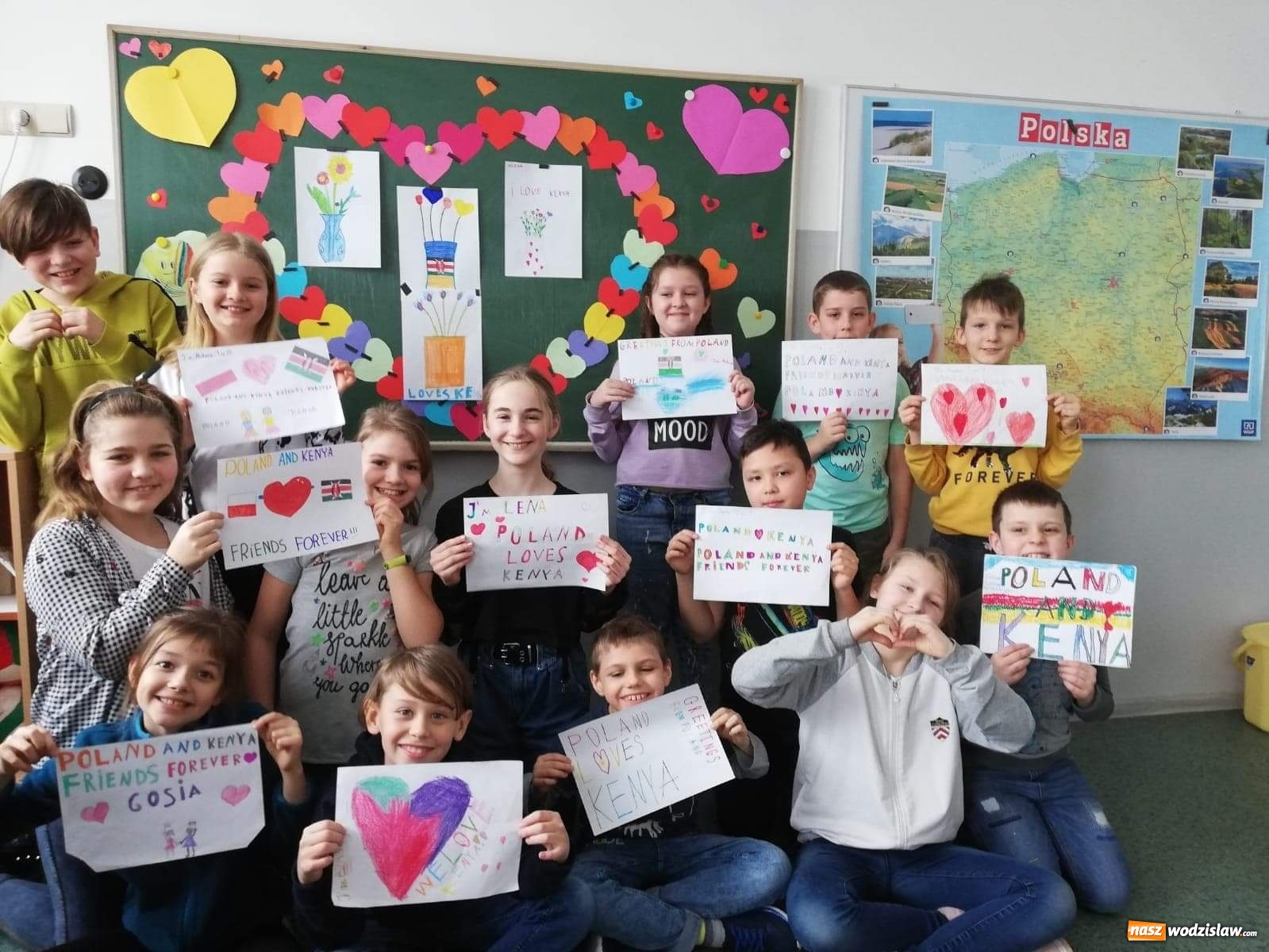 Zdjęcie w galerii na portalu naszwodzislaw.com: Wodzisławska Dziesiątka w akcji Serce dla Kenii wiadomości z regionu