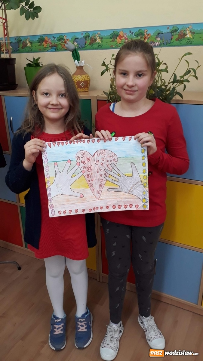 Zdjęcie w galerii na portalu naszwodzislaw.com: Wodzisławska Dziesiątka w akcji Serce dla Kenii wiadomości z regionu