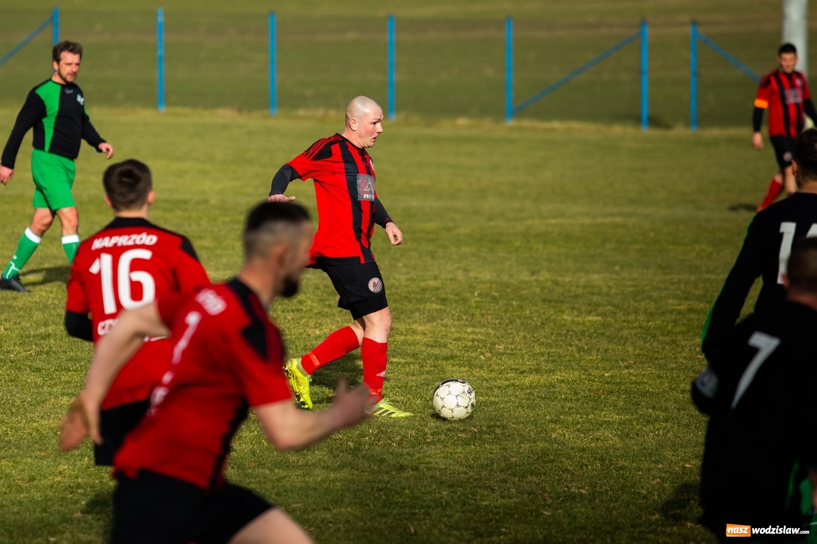 Zdjęcie w galerii na portalu naszwodzislaw.com: Kanonada w Pietraszynie. Rezerwy Czyżowic górą [FOTO] wiadomości z regionu