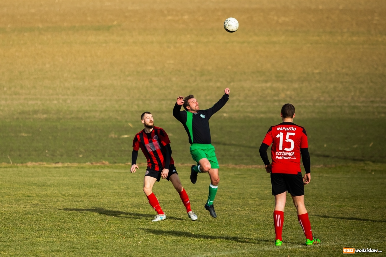 Zdjęcie w galerii na portalu naszwodzislaw.com: Kanonada w Pietraszynie. Rezerwy Czyżowic górą [FOTO] wiadomości z regionu