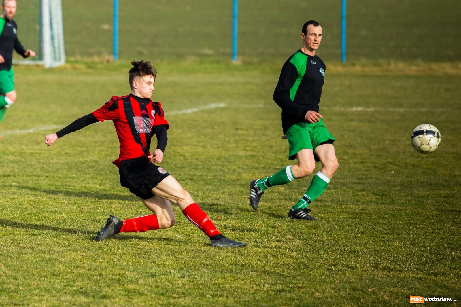 Zdjęcie w galerii na portalu naszwodzislaw.com: Kanonada w Pietraszynie. Rezerwy Czyżowic górą [FOTO] wiadomości z regionu