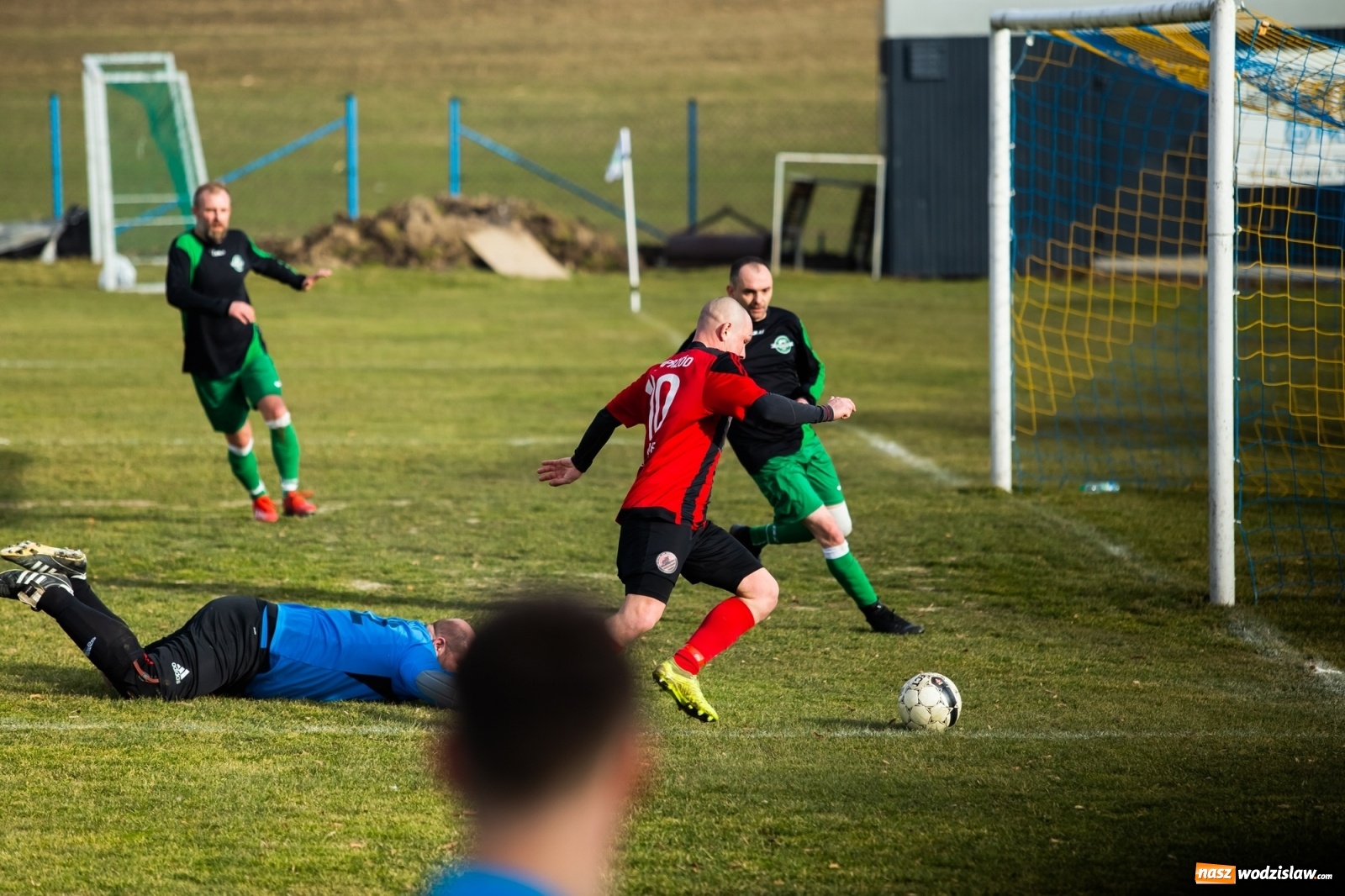 Zdjęcie w galerii na portalu naszwodzislaw.com: Kanonada w Pietraszynie. Rezerwy Czyżowic górą [FOTO] wiadomości z regionu