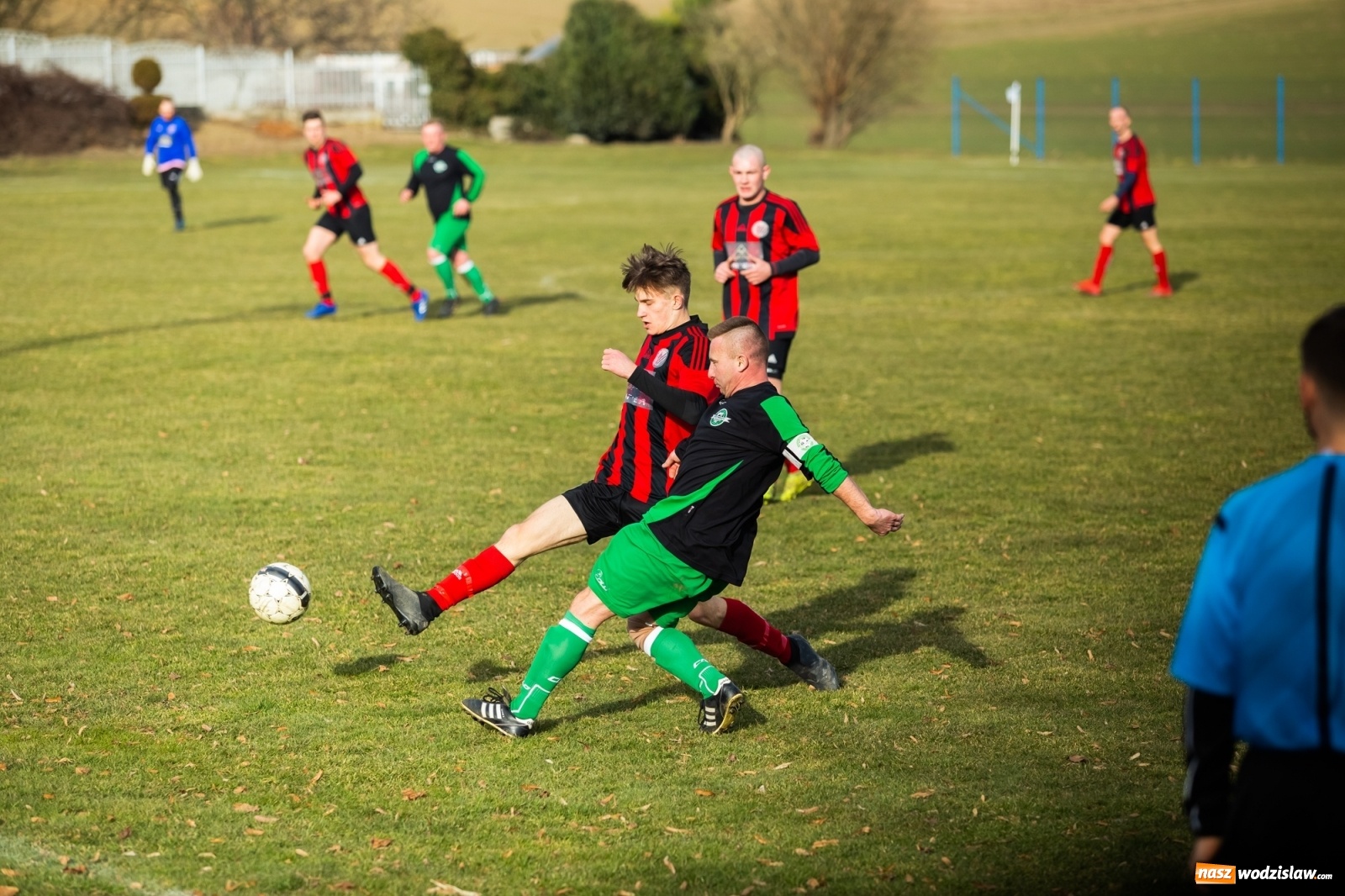 Zdjęcie w galerii na portalu naszwodzislaw.com: Kanonada w Pietraszynie. Rezerwy Czyżowic górą [FOTO] wiadomości z regionu