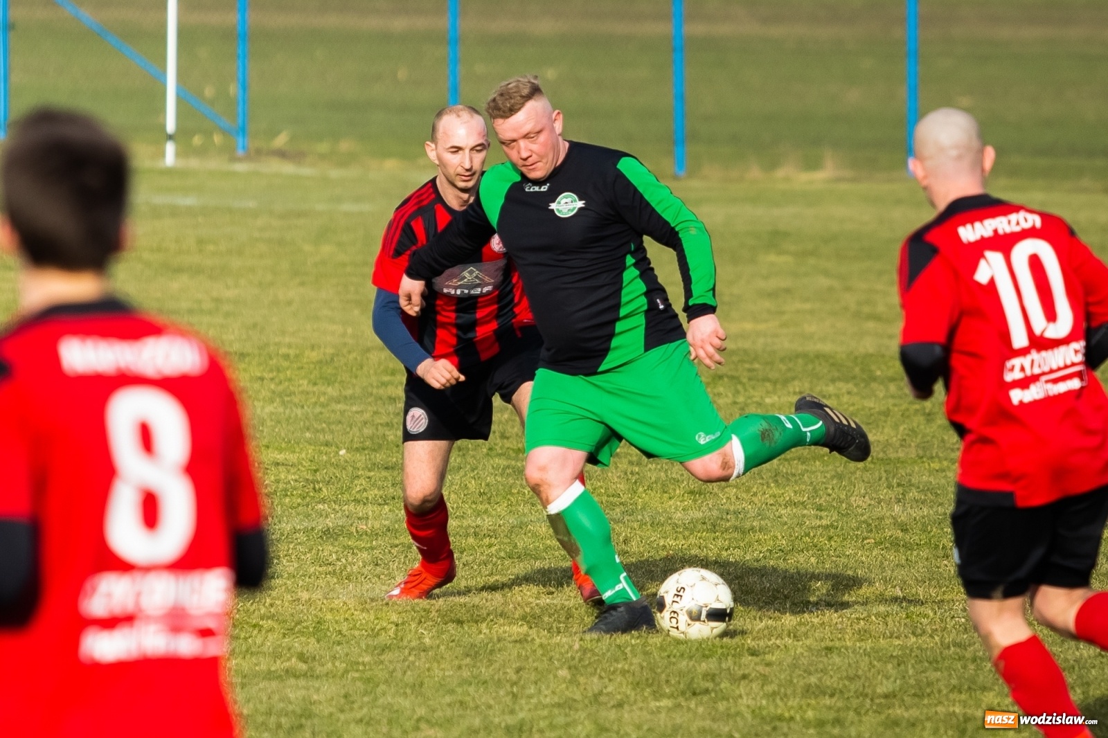 Zdjęcie w galerii na portalu naszwodzislaw.com: Kanonada w Pietraszynie. Rezerwy Czyżowic górą [FOTO] wiadomości z regionu