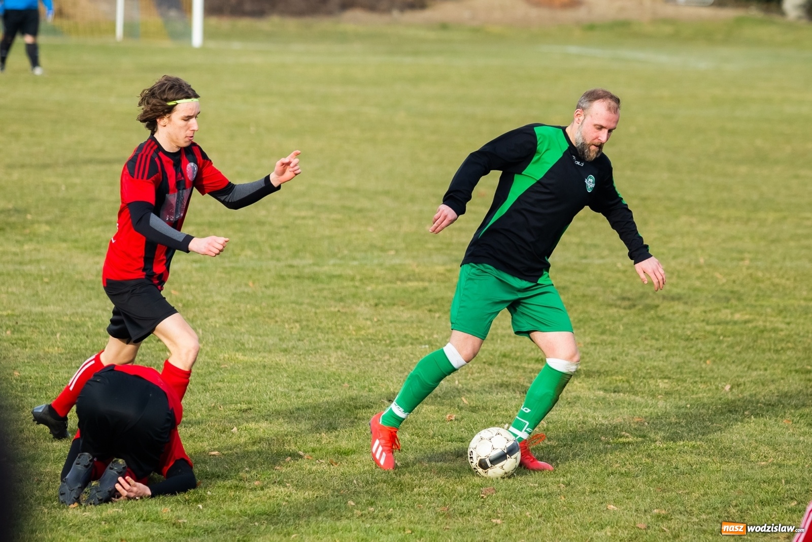 Zdjęcie w galerii na portalu naszwodzislaw.com: Kanonada w Pietraszynie. Rezerwy Czyżowic górą [FOTO] wiadomości z regionu