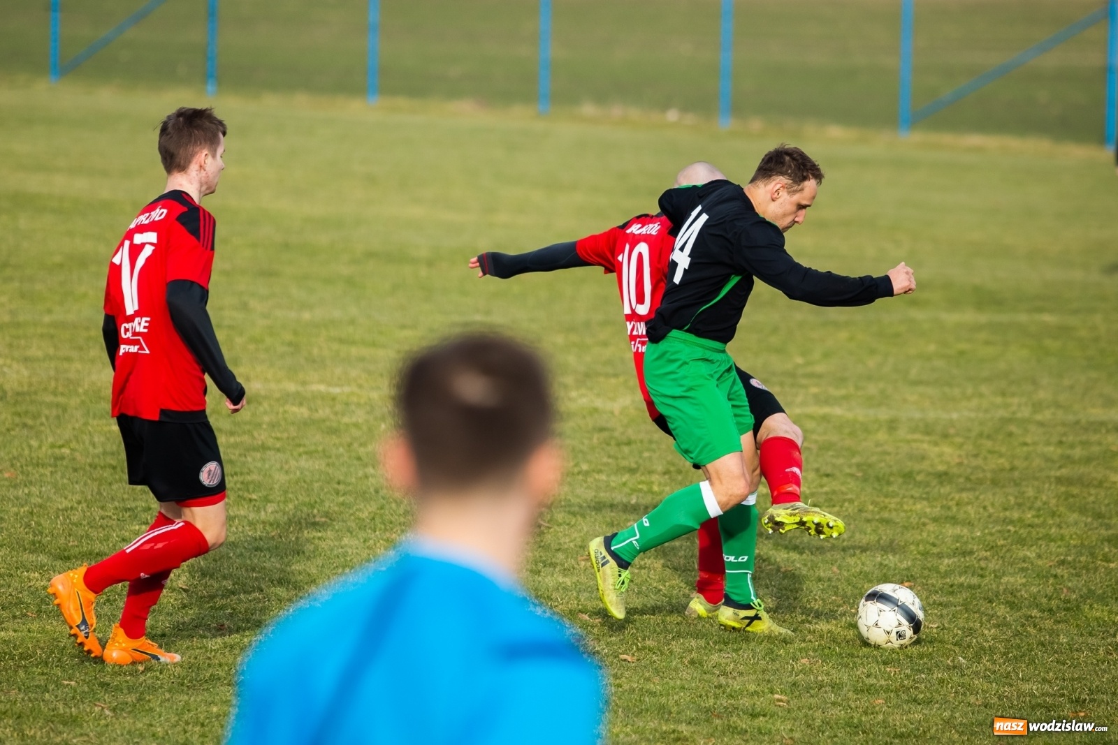 Zdjęcie w galerii na portalu naszwodzislaw.com: Kanonada w Pietraszynie. Rezerwy Czyżowic górą [FOTO] wiadomości z regionu