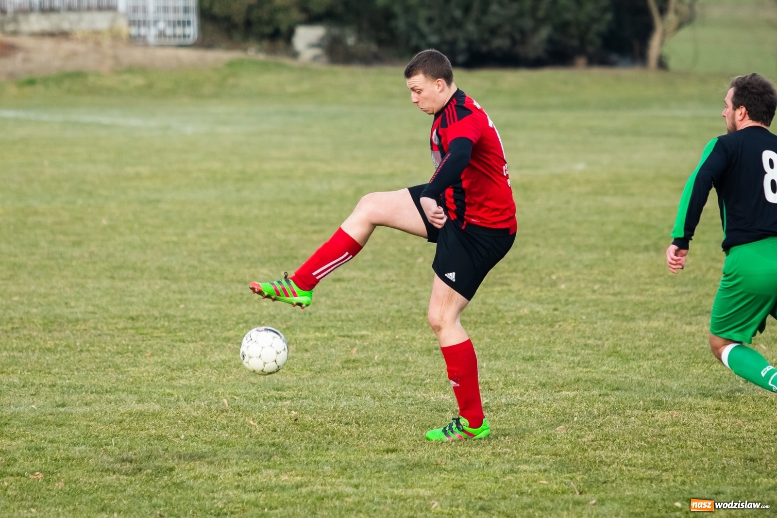 Zdjęcie w galerii na portalu naszwodzislaw.com: Kanonada w Pietraszynie. Rezerwy Czyżowic górą [FOTO] wiadomości z regionu