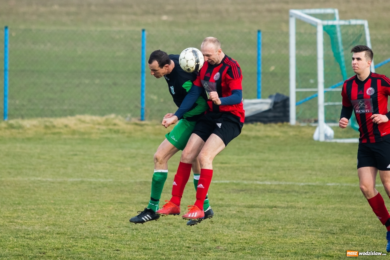 Zdjęcie w galerii na portalu naszwodzislaw.com: Kanonada w Pietraszynie. Rezerwy Czyżowic górą [FOTO] wiadomości z regionu