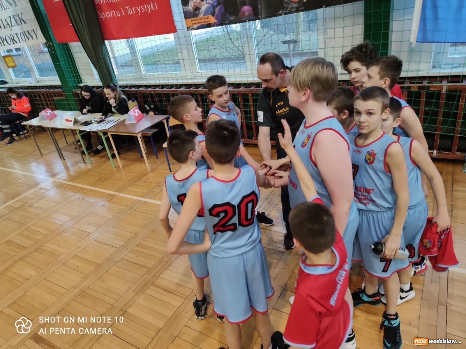 Zdjęcie w galerii na portalu naszwodzislaw.com: Trwa dobra passa koszykarzy MKS Wodzisław Śląski wiadomości z regionu
