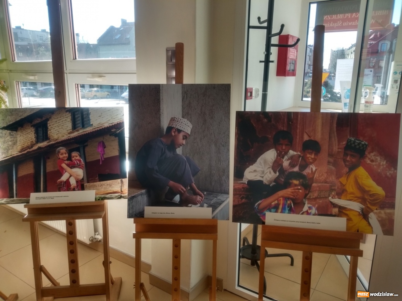 Zdjęcie w galerii na portalu naszwodzislaw.com: Wodzisławska książnica zaprasza na wystawę fotografii Anny Dudzińskiej wiadomości z regionu