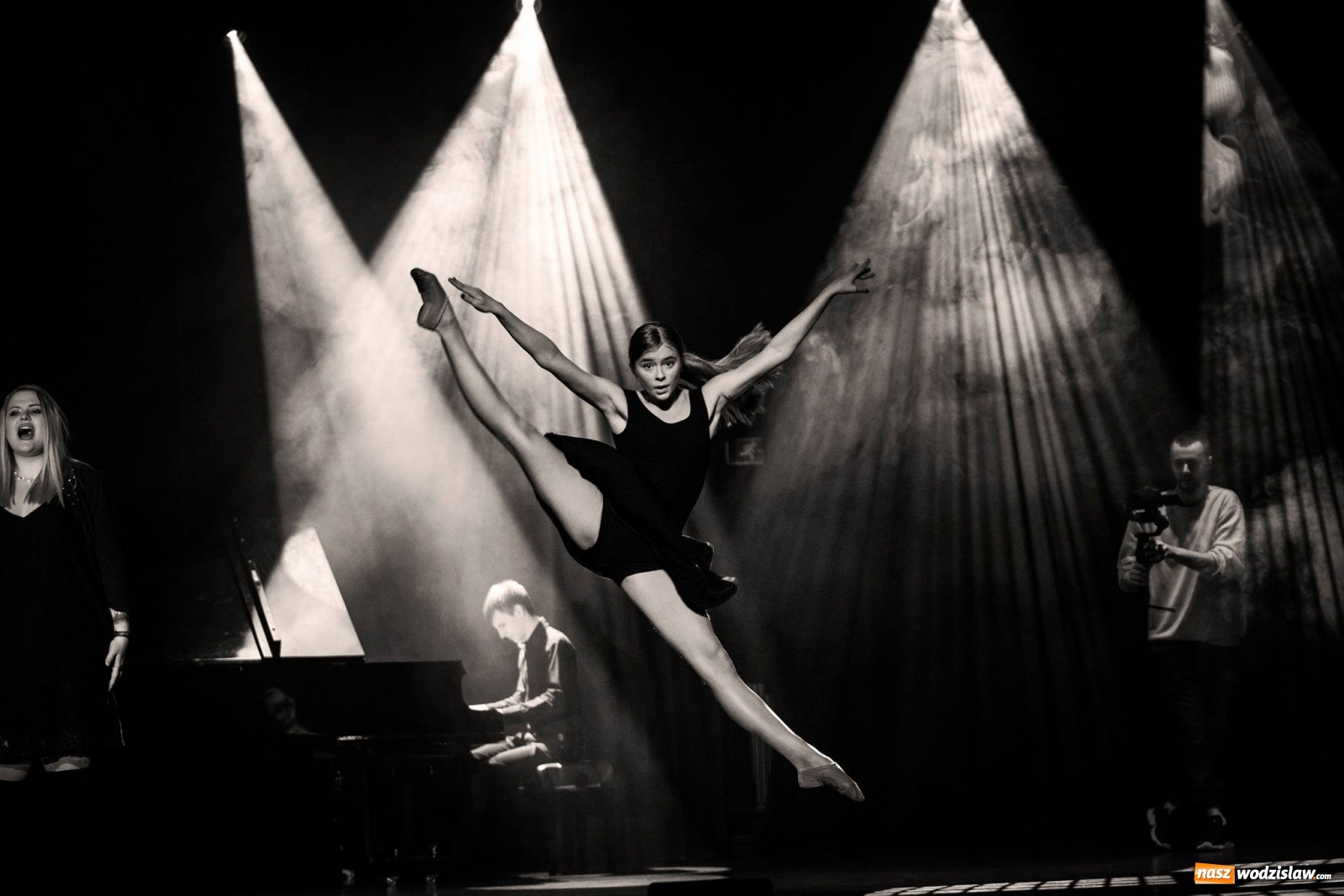 Zdjęcie w galerii na portalu naszwodzislaw.com: Zuzanna Wójtowicz z Mirażu ze złotym medalem wiadomości z regionu