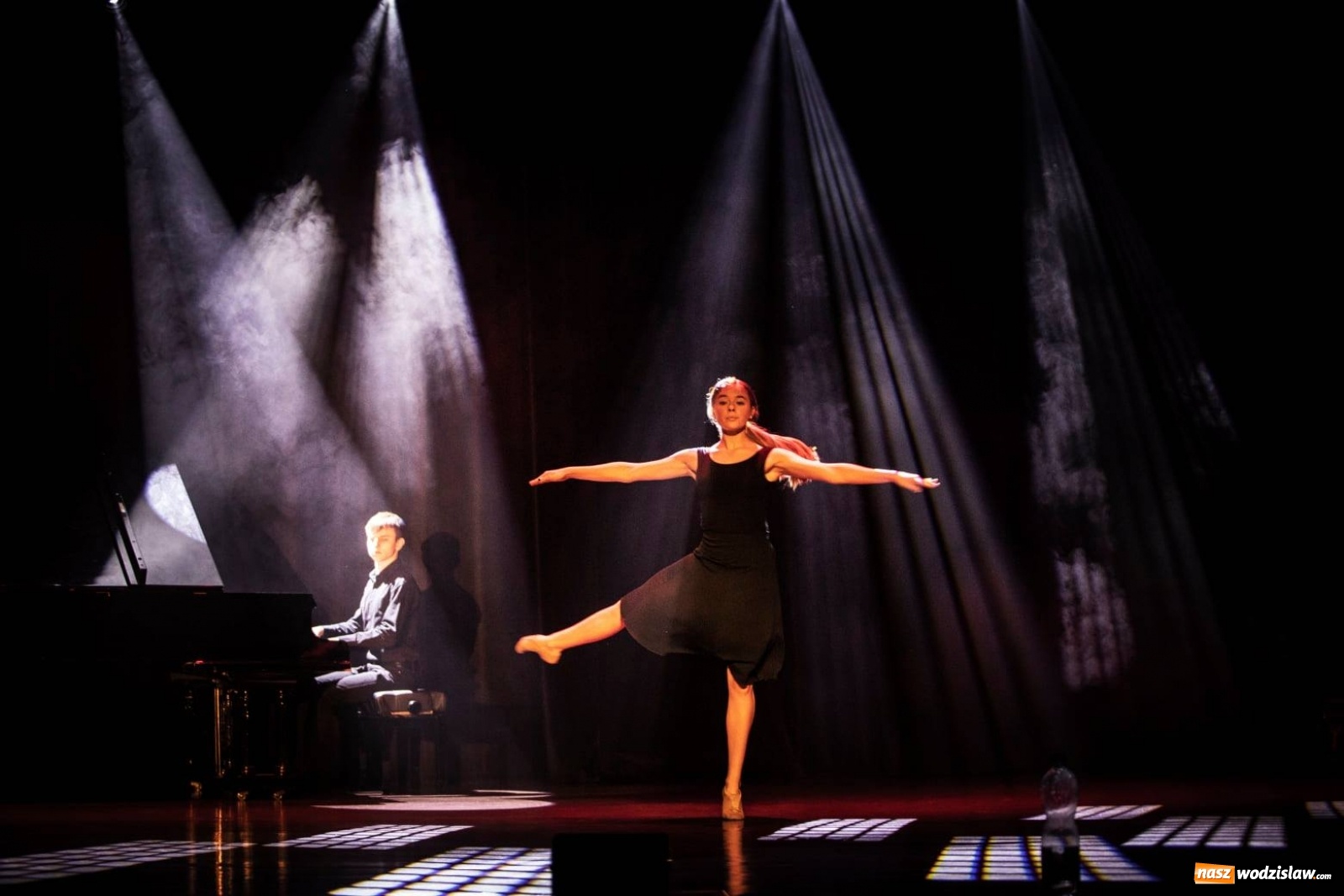 Zdjęcie w galerii na portalu naszwodzislaw.com: Zuzanna Wójtowicz z Mirażu ze złotym medalem wiadomości z regionu