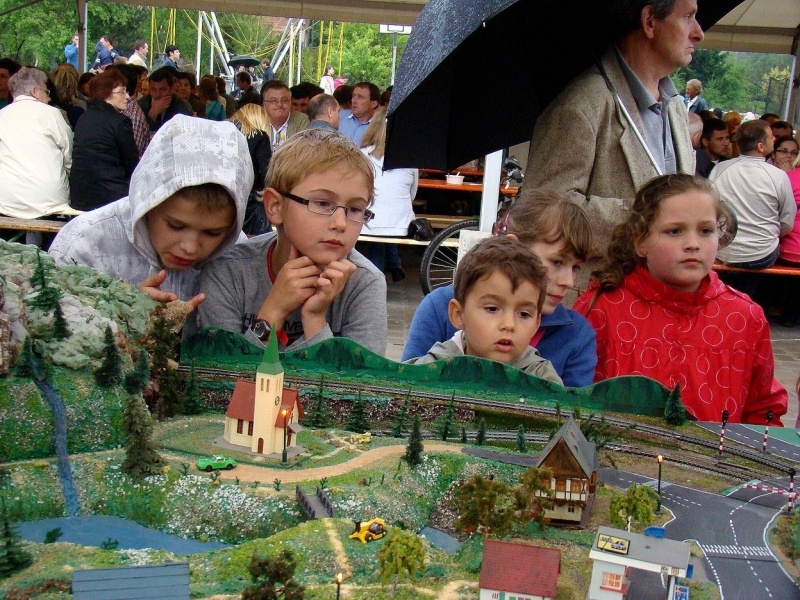 Zdjęcie w galerii na portalu naszwodzislaw.com: Festyn do tańca i do różańca wiadomości z regionu