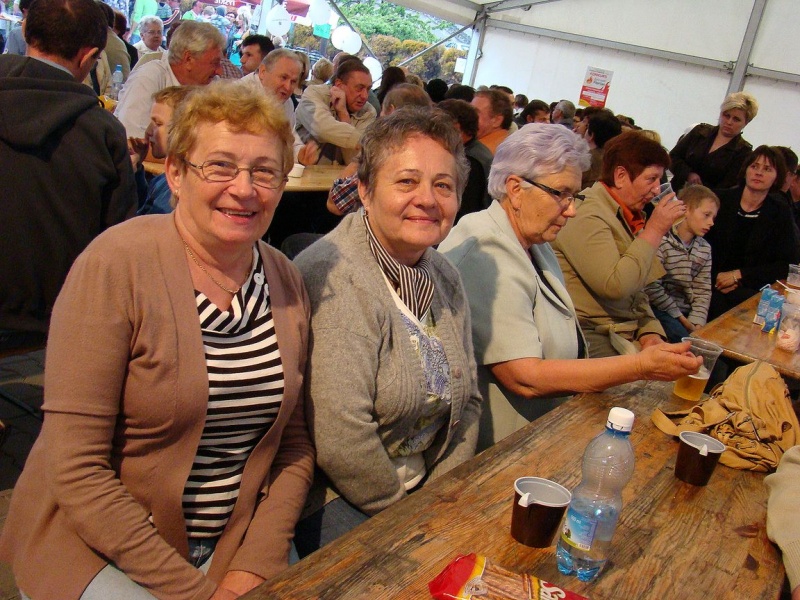Zdjęcie w galerii na portalu naszwodzislaw.com: Festyn do tańca i do różańca wiadomości z regionu