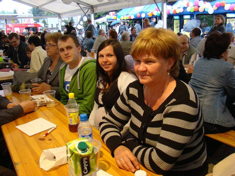 Zdjęcie w galerii na portalu naszwodzislaw.com: Festyn do tańca i do różańca wiadomości z regionu