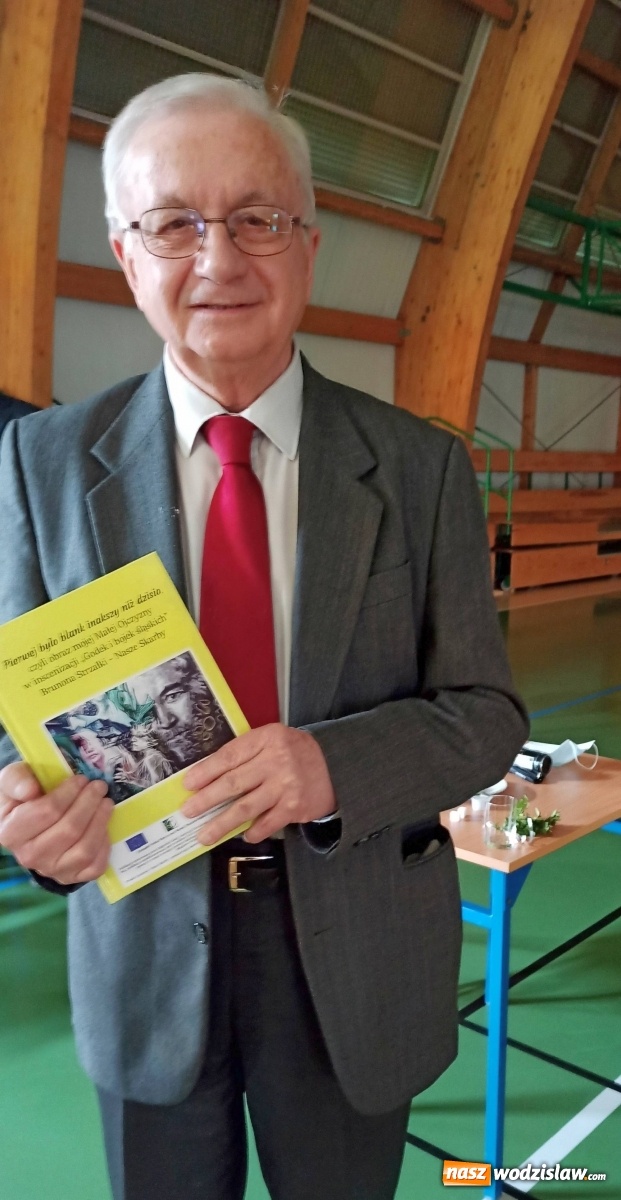 Zdjęcie w galerii na portalu naszwodzislaw.com: Godki i bojki Strzałki - obraz małej ojczyzny na kartach książki wiadomości z regionu