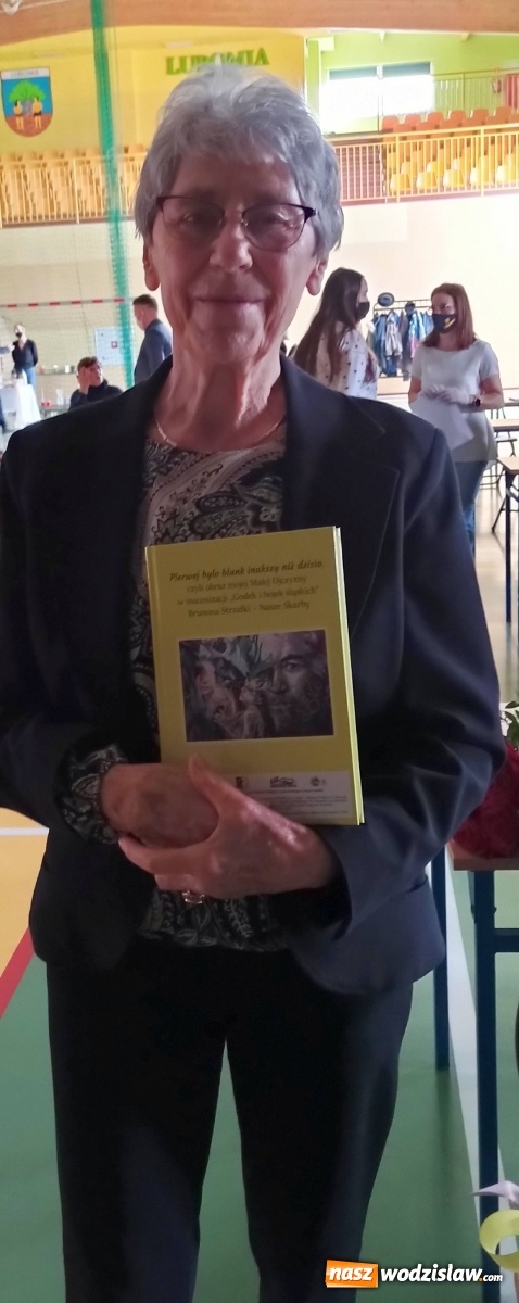 Zdjęcie w galerii na portalu naszwodzislaw.com: Godki i bojki Strzałki - obraz małej ojczyzny na kartach książki wiadomości z regionu