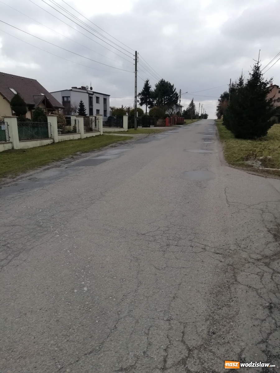 Zdjęcie w galerii na portalu naszwodzislaw.com: Wyremontują kolejny odcinek ul. Dworcowej w Łaziskach [FOTO] wiadomości z regionu