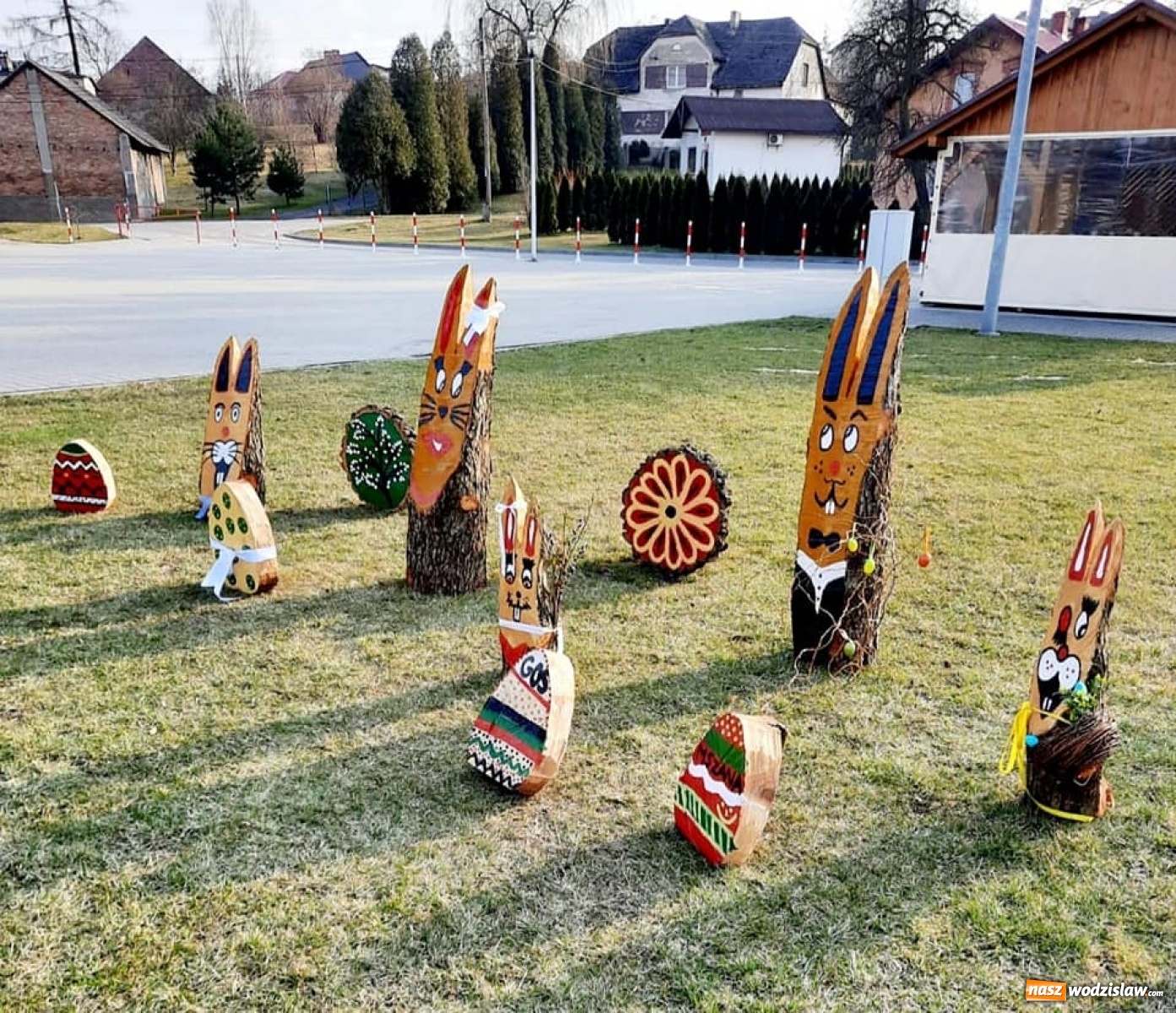 Zdjęcie w galerii na portalu naszwodzislaw.com: Centrum Połomi w świątecznej szacie [FOTO] wiadomości z regionu