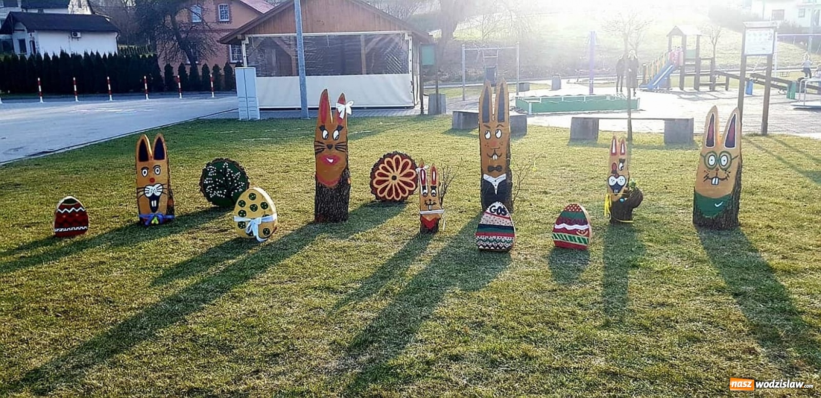 Zdjęcie w galerii na portalu naszwodzislaw.com: Centrum Połomi w świątecznej szacie [FOTO] wiadomości z regionu