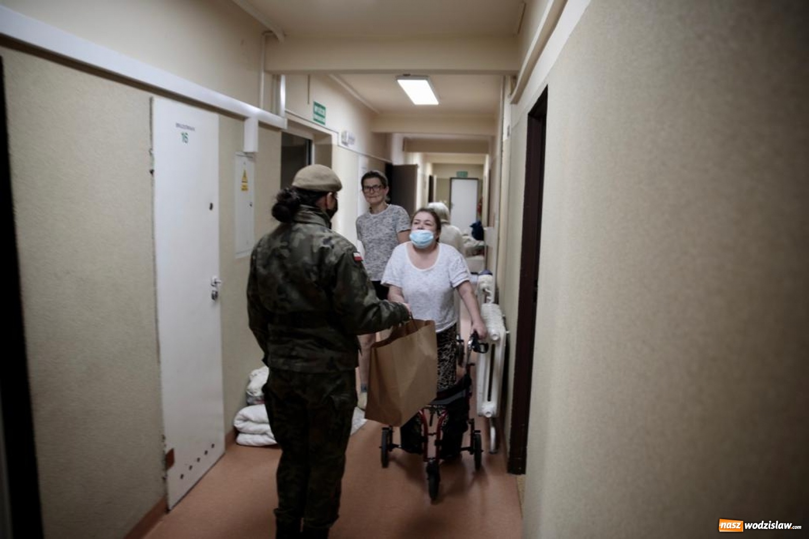 Zdjęcie w galerii na portalu naszwodzislaw.com: Jak wyglądała świąteczna służba śląskich terytorialsów? wiadomości z regionu