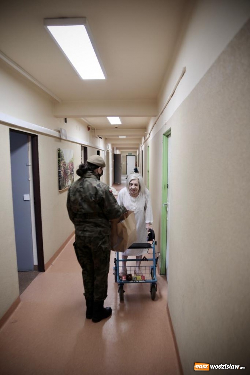 Zdjęcie w galerii na portalu naszwodzislaw.com: Jak wyglądała świąteczna służba śląskich terytorialsów? wiadomości z regionu