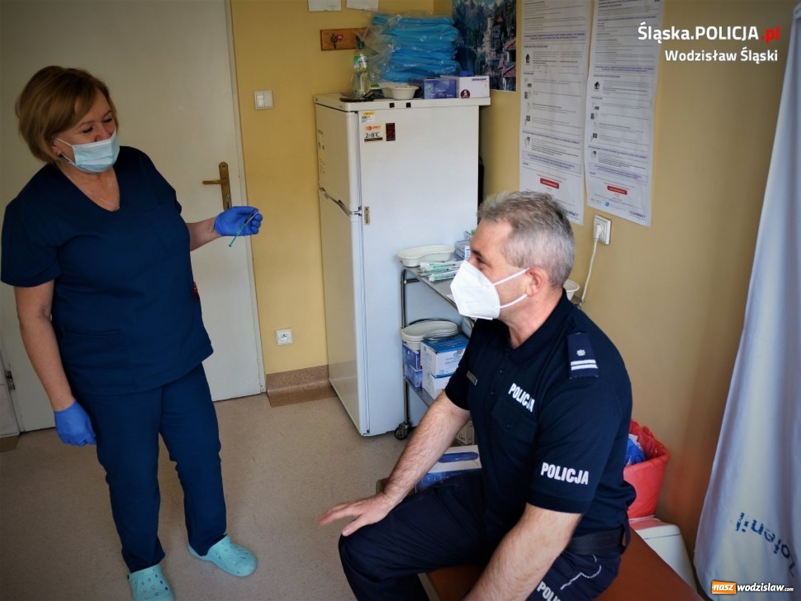 Zdjęcie w galerii na portalu naszwodzislaw.com: Kolejna grupa wodzisławskich policjantów zaszczepiona wiadomości z regionu