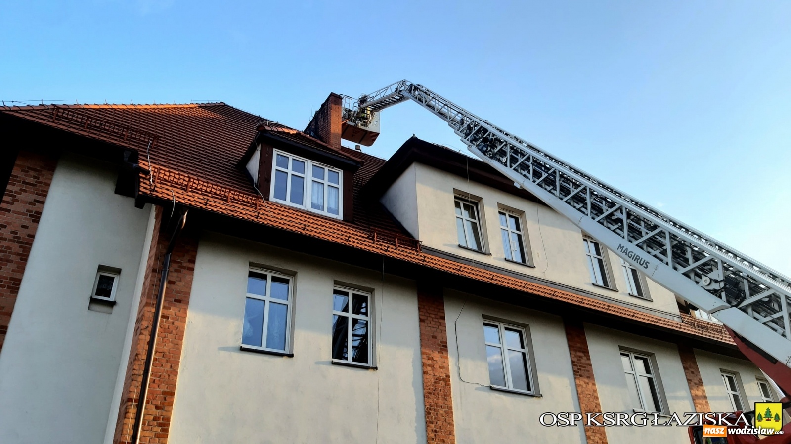 Zdjęcie w galerii na portalu naszwodzislaw.com: W Gorzyczkach paliła się sadza w kominie wiadomości z regionu