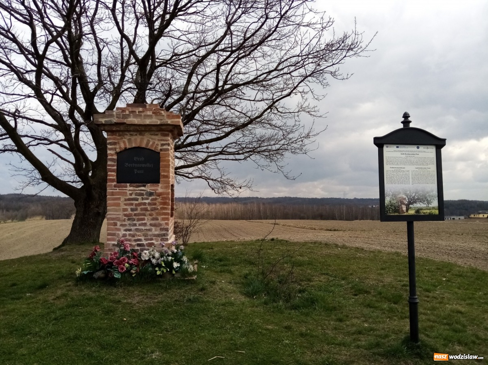 Zdjęcie w galerii na portalu naszwodzislaw.com: U Bordynowskiej Pani i Stanisława Kostki. Wiosenny spacer po Lubomi [FOTO] wiadomości z regionu