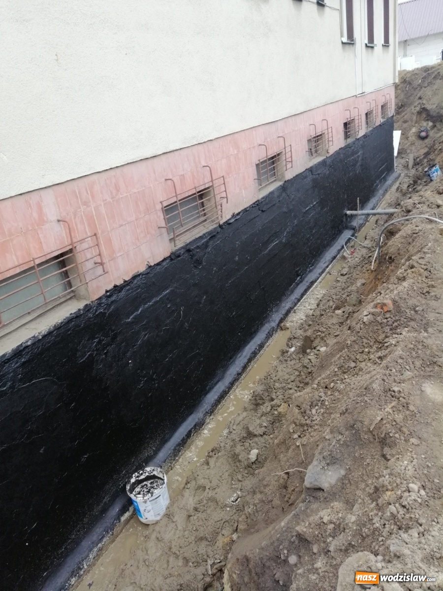 Zdjęcie w galerii na portalu naszwodzislaw.com: Trwa termomodernizacja budynku SKM [FOTO] wiadomości z regionu