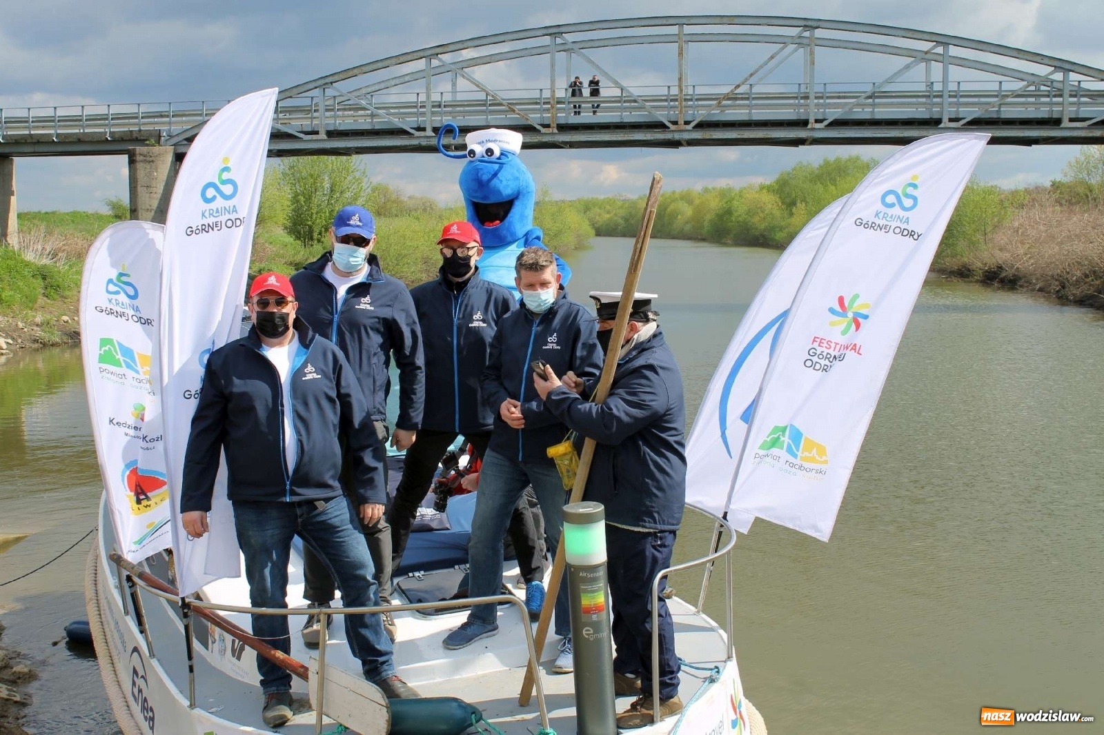 Zdjęcie w galerii na portalu naszwodzislaw.com: ECO AWF wyruszył w rejs badawczy. Promuję markę Kraina Górnej Odry wiadomości z regionu