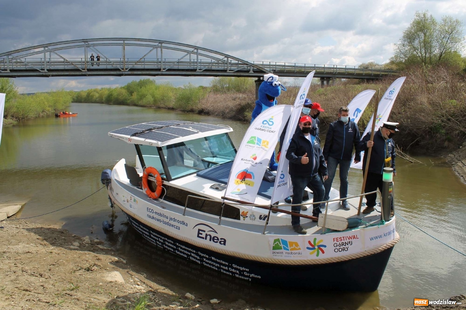 Zdjęcie w galerii na portalu naszwodzislaw.com: ECO AWF wyruszył w rejs badawczy. Promuję markę Kraina Górnej Odry wiadomości z regionu