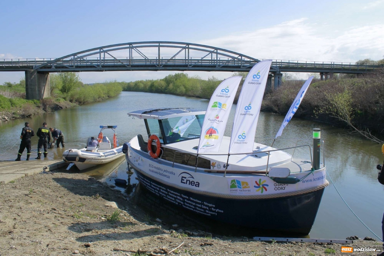 Zdjęcie w galerii na portalu naszwodzislaw.com: ECO AWF wyruszył w rejs badawczy. Promuję markę Kraina Górnej Odry wiadomości z regionu