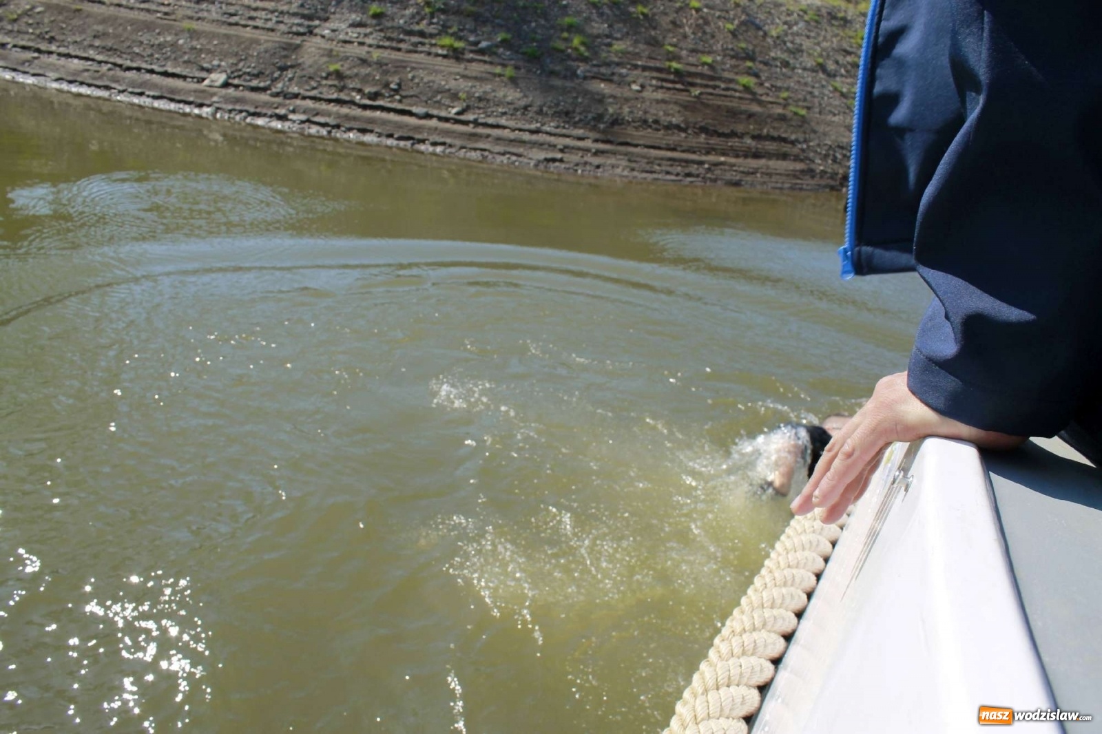 Zdjęcie w galerii na portalu naszwodzislaw.com: ECO AWF wyruszył w rejs badawczy. Promuję markę Kraina Górnej Odry wiadomości z regionu