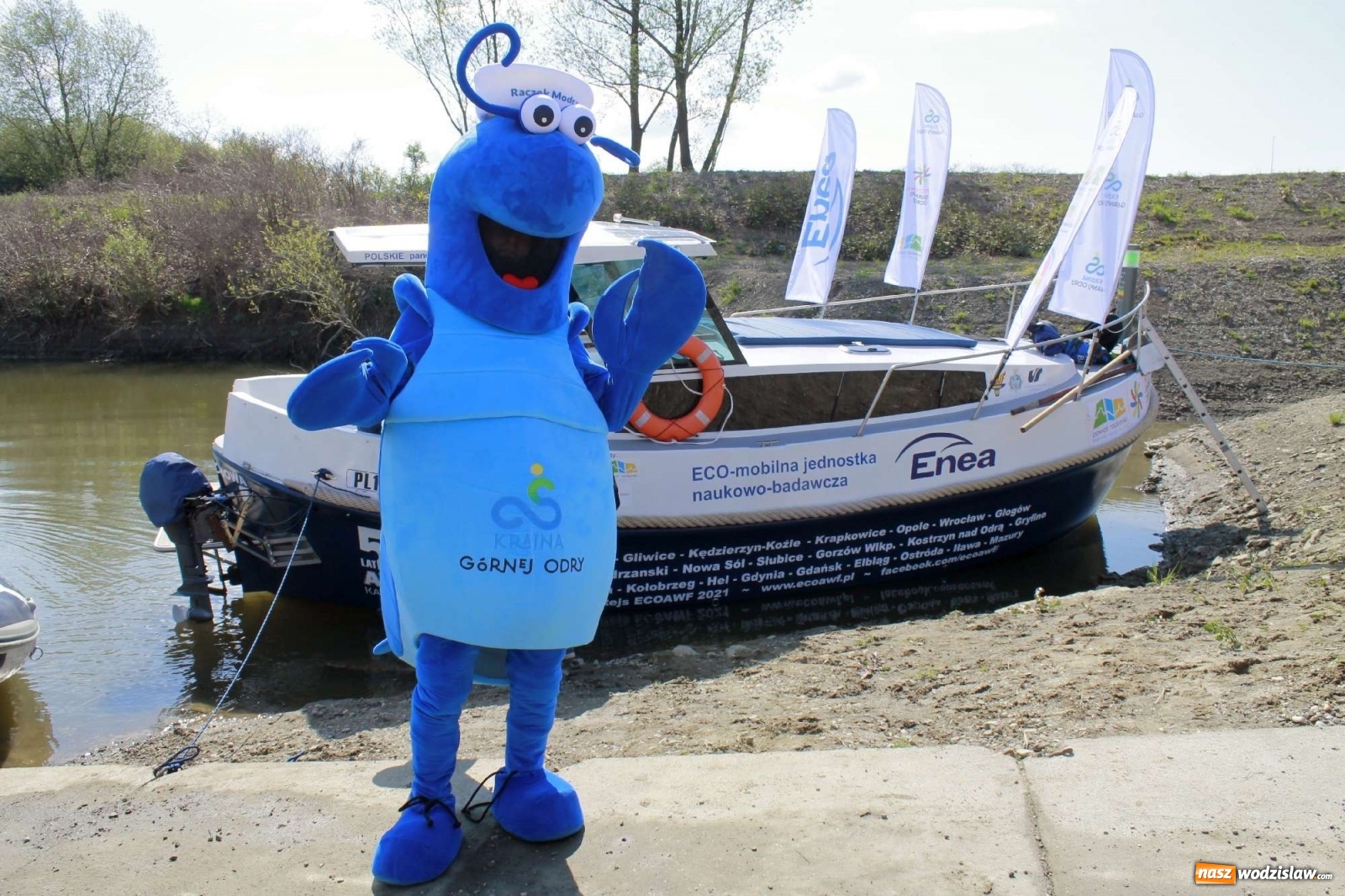 Zdjęcie w galerii na portalu naszwodzislaw.com: ECO AWF wyruszył w rejs badawczy. Promuję markę Kraina Górnej Odry wiadomości z regionu