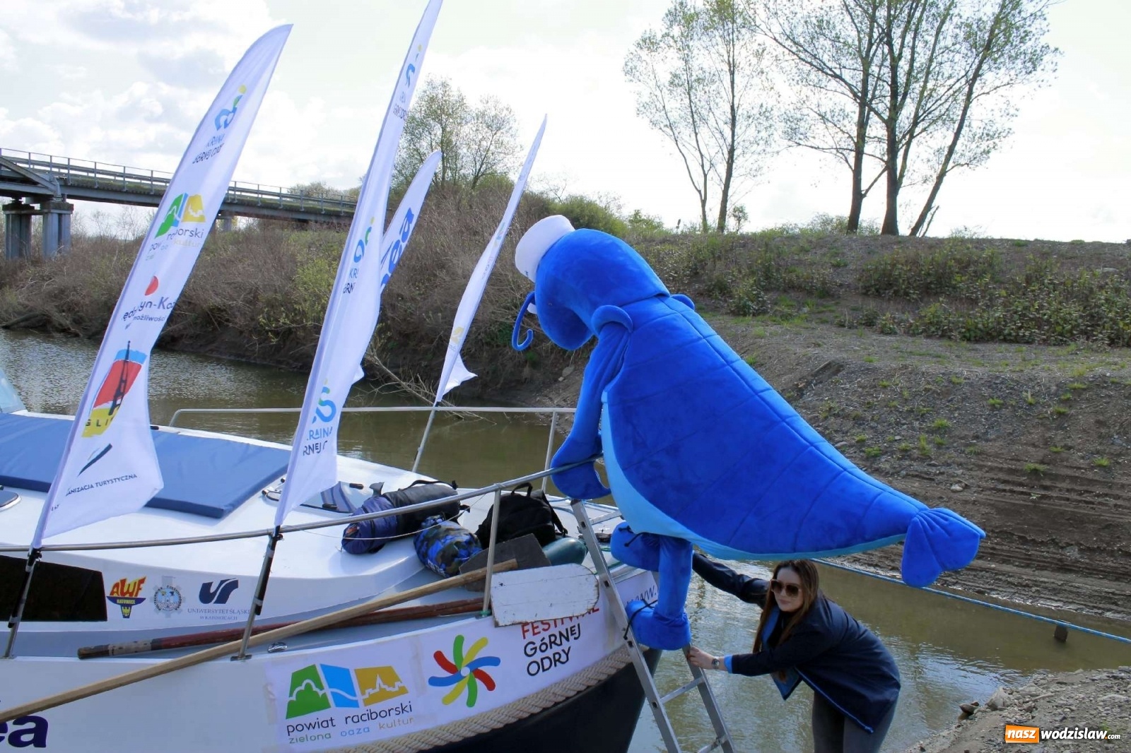 Zdjęcie w galerii na portalu naszwodzislaw.com: ECO AWF wyruszył w rejs badawczy. Promuję markę Kraina Górnej Odry wiadomości z regionu
