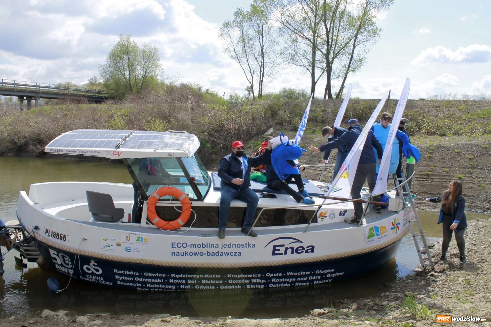 Zdjęcie w galerii na portalu naszwodzislaw.com: ECO AWF wyruszył w rejs badawczy. Promuję markę Kraina Górnej Odry wiadomości z regionu